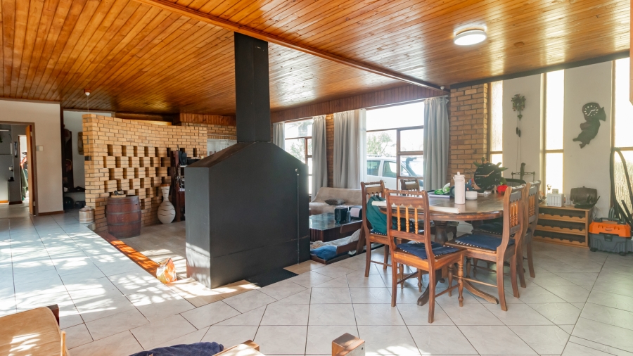 4 Bedroom Property for Sale in Table View Western Cape